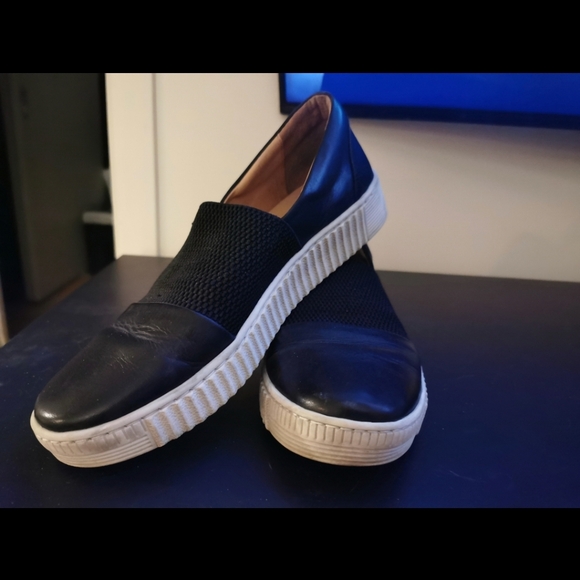 Leather shoes // black flats EOS - Picture 3 of 3